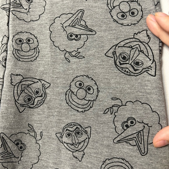 Smash & Tess x Sesame Street Character Long sleeve romper. Size 10/12 - Picture 2 of 7